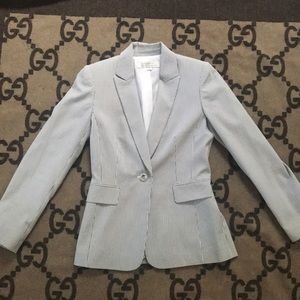 Tahari seersucker size 2 blazer